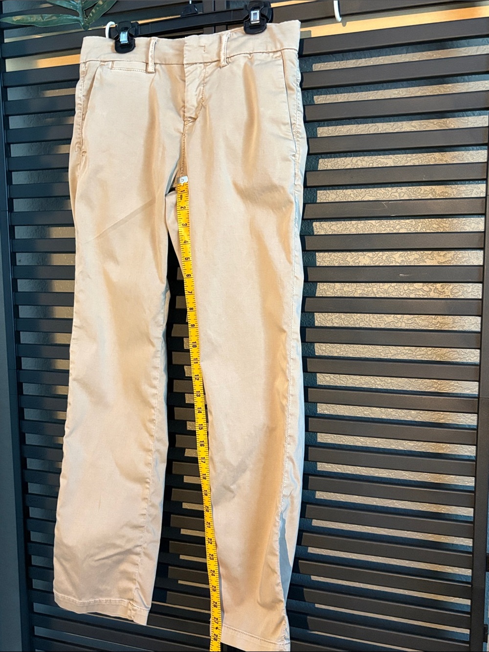 Banana Republic Women’s Chino Pants in Light Khaki